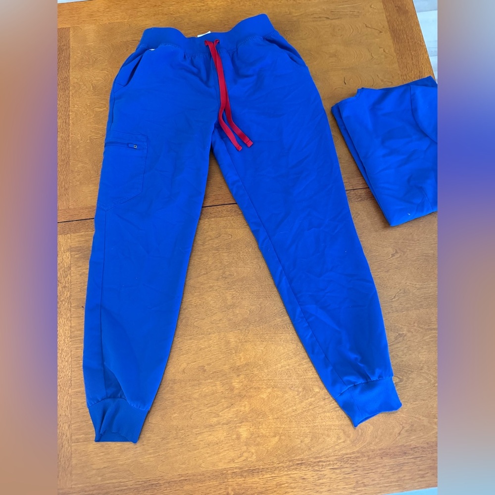 Zamora bottoms Catarina top S winning blue